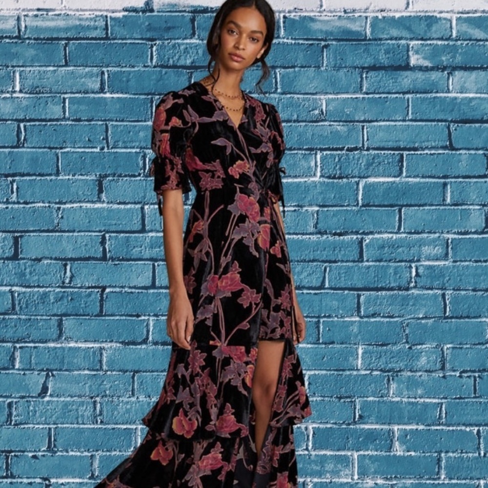 Anthropologie Hutch V-neck Black Motif Velvet Wrap Maxi Dress. NWT